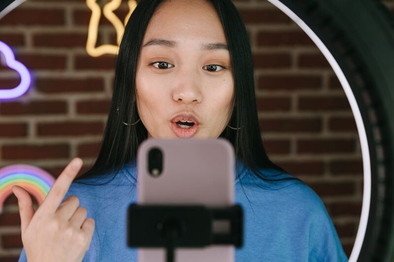 Why Influencers Should Charge Their Followers for Direct Access